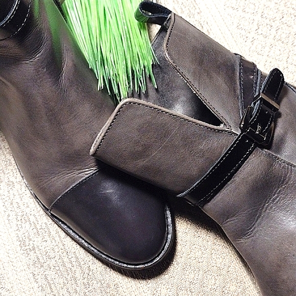 Stelle Monelle Italian Color Block Leather Bootie - Picture 2 of 16